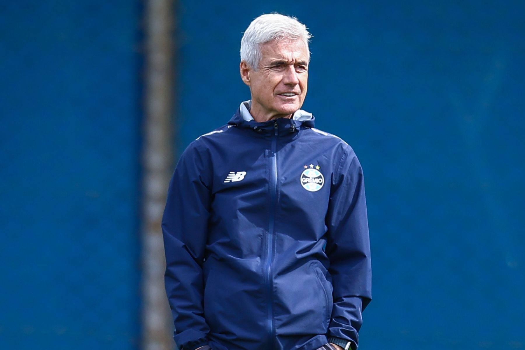 Grêmio terá mudanças contra o Vitória pelo Brasileiro; veja opções de Luís Castro