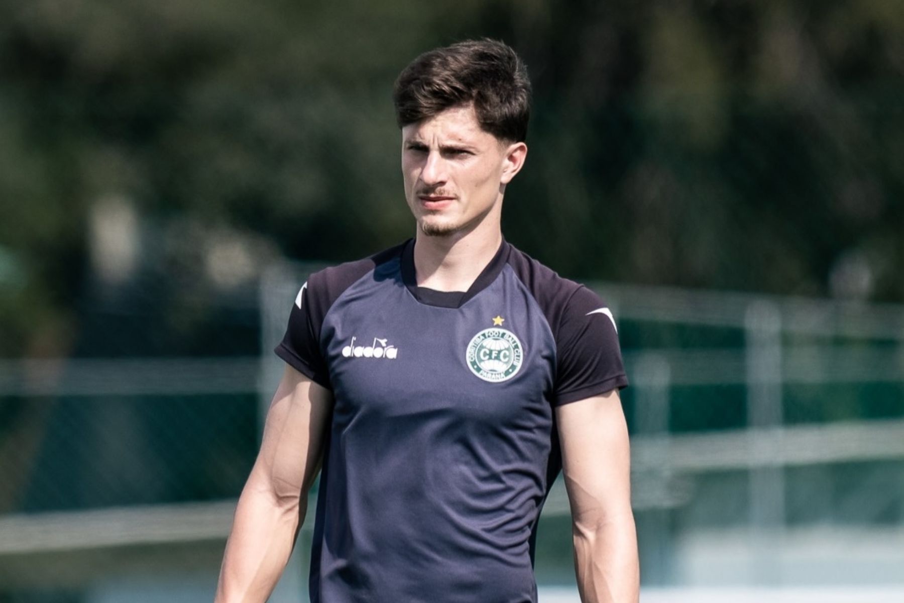 Titular retorna no Coritiba para clássico com Athletico-PR; veja opções de Seabra