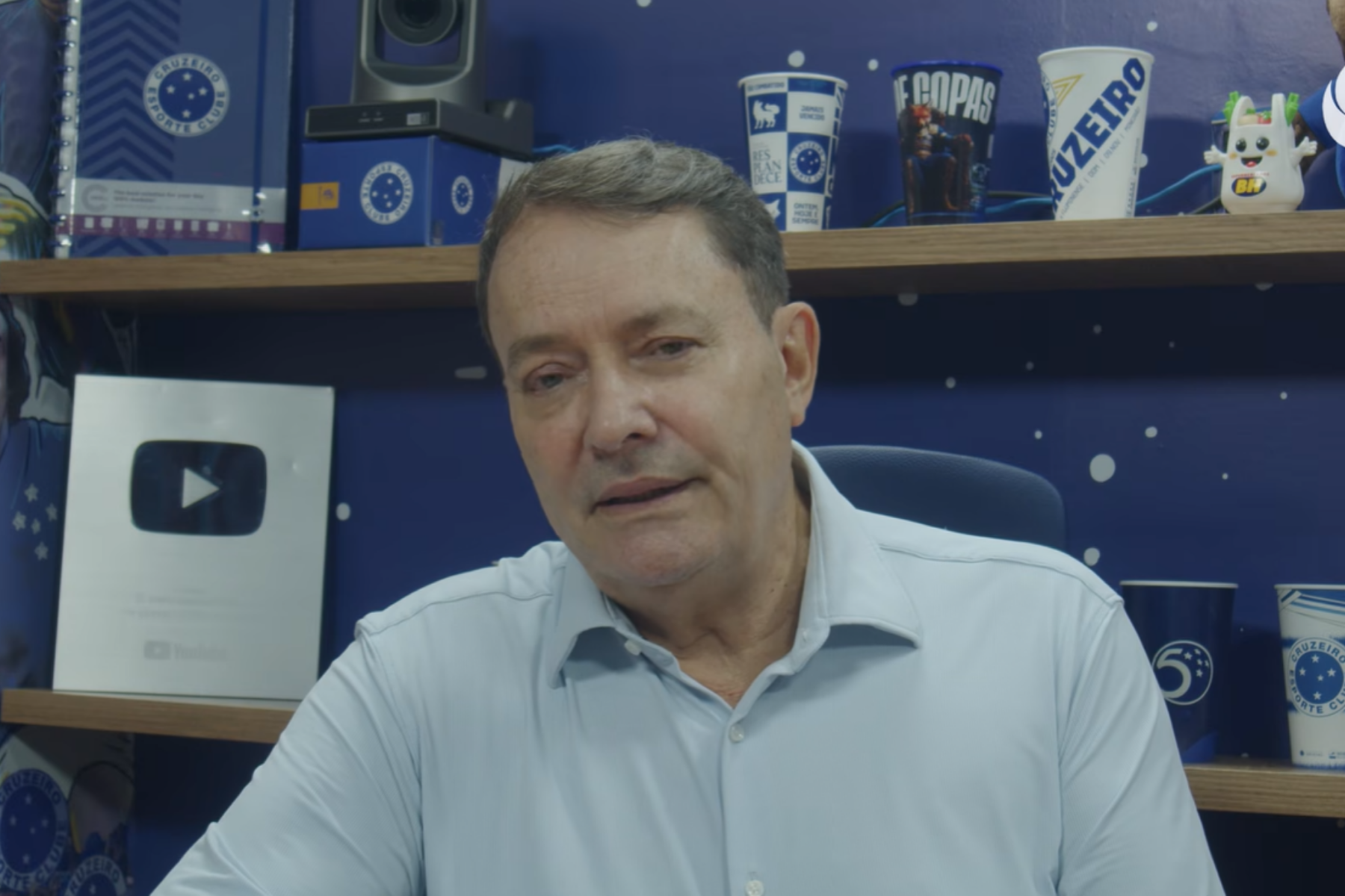 Pedrinho reforça confiança em Artur Jorge no Cruzeiro e afirma: ‘Nossa hora vai chegar’