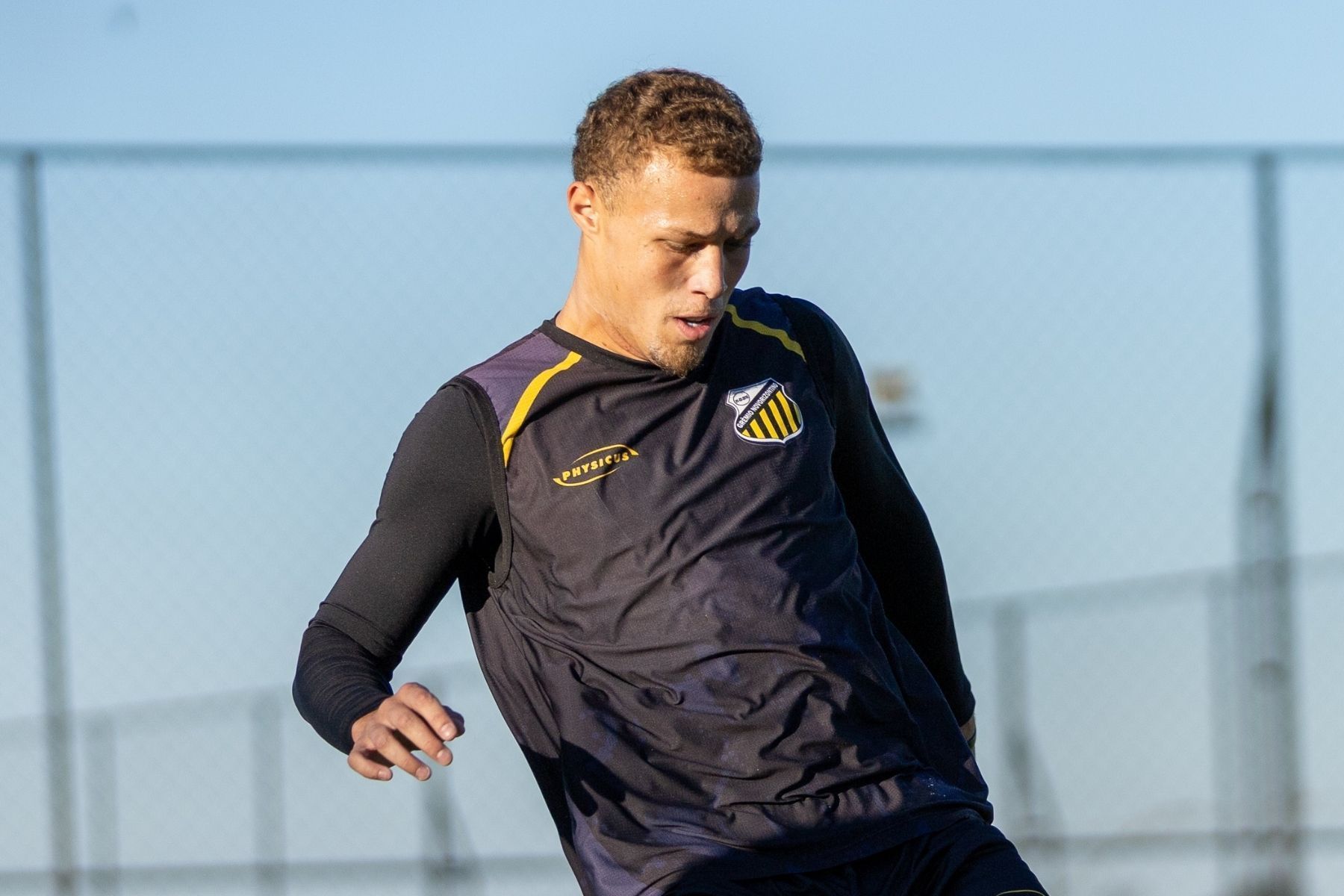 Athletico-PR contrata zagueiro Kauan Alemão, promessa do Novorizontino