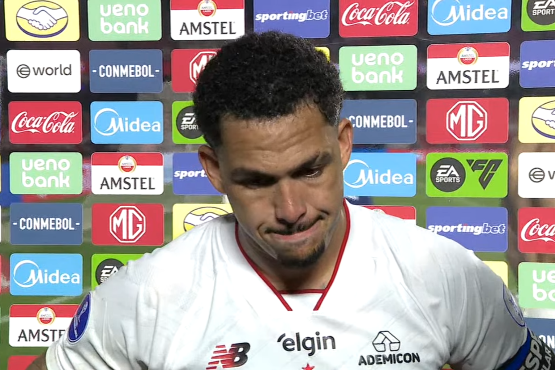 ‘Nunca recebi em dia’, desabafa Luciano após eliminação do São Paulo na Sul-Americana