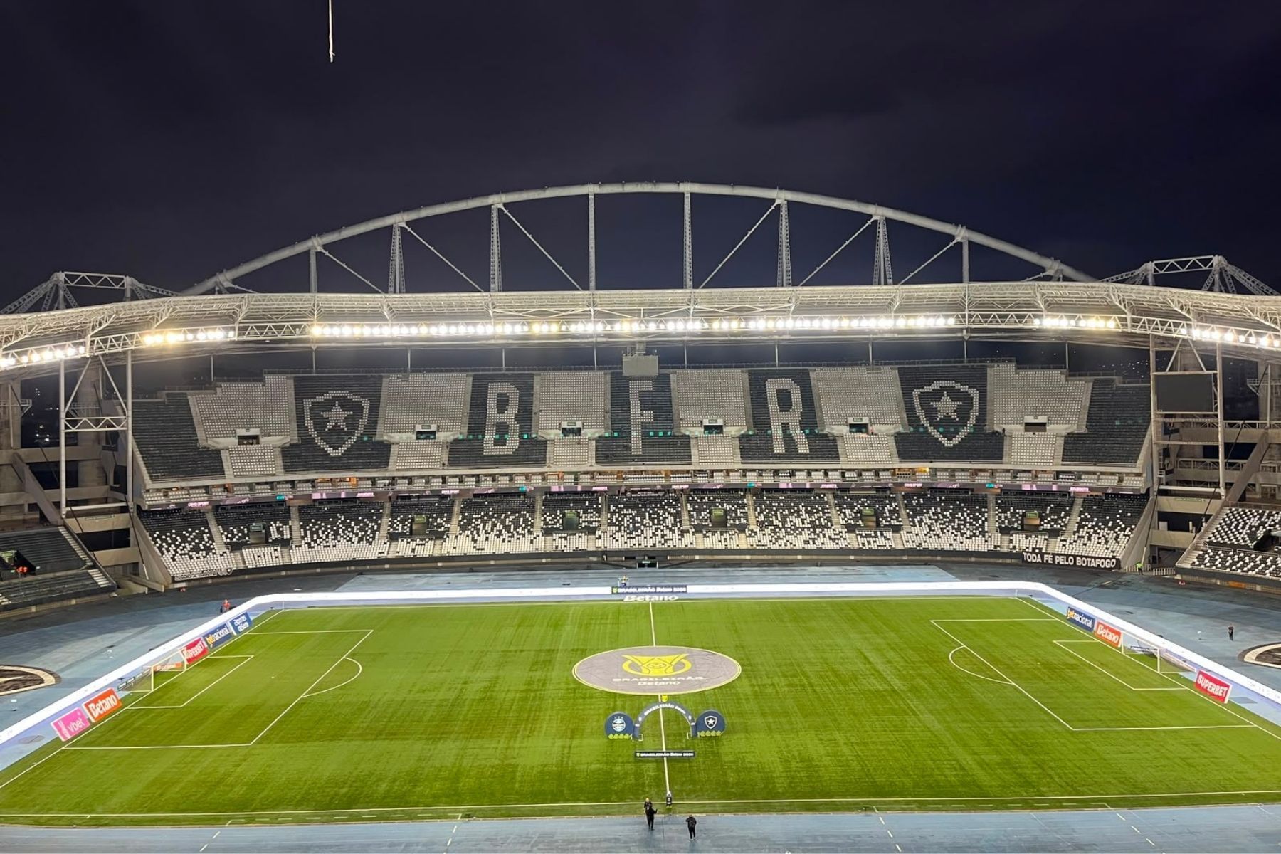 Botafogo x Grêmio: escalações definidas para jogo atrasado pelo Brasileirão