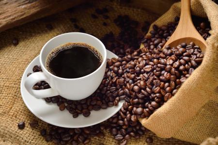 Consumo de café no Brasil cresce 2,29% até agosto com preço menor e apelo entre jovens, aponta Abic