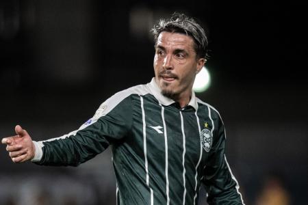 Josué é o camisa 10 do Coritiba • Divulgação/Coritiba