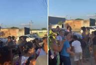Alunos de zona rural de MG enfrentam problemas com transporte há 15 dias, e pais fazem manifestação