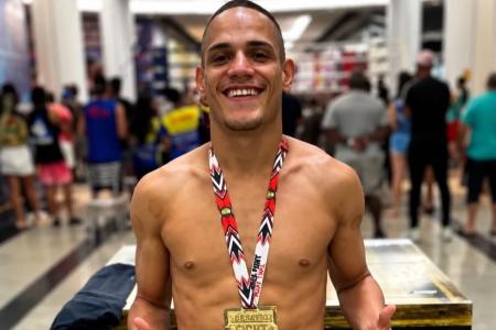 Lutador de muay thai é morto a tiros no Rio; suspeita é de que ele foi confundido