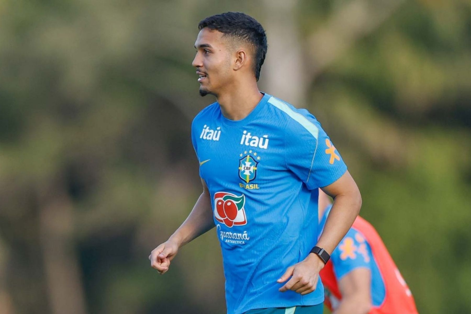 Athletico-PR domina lista de jogadores mais valorizados na Série A; veja nomes