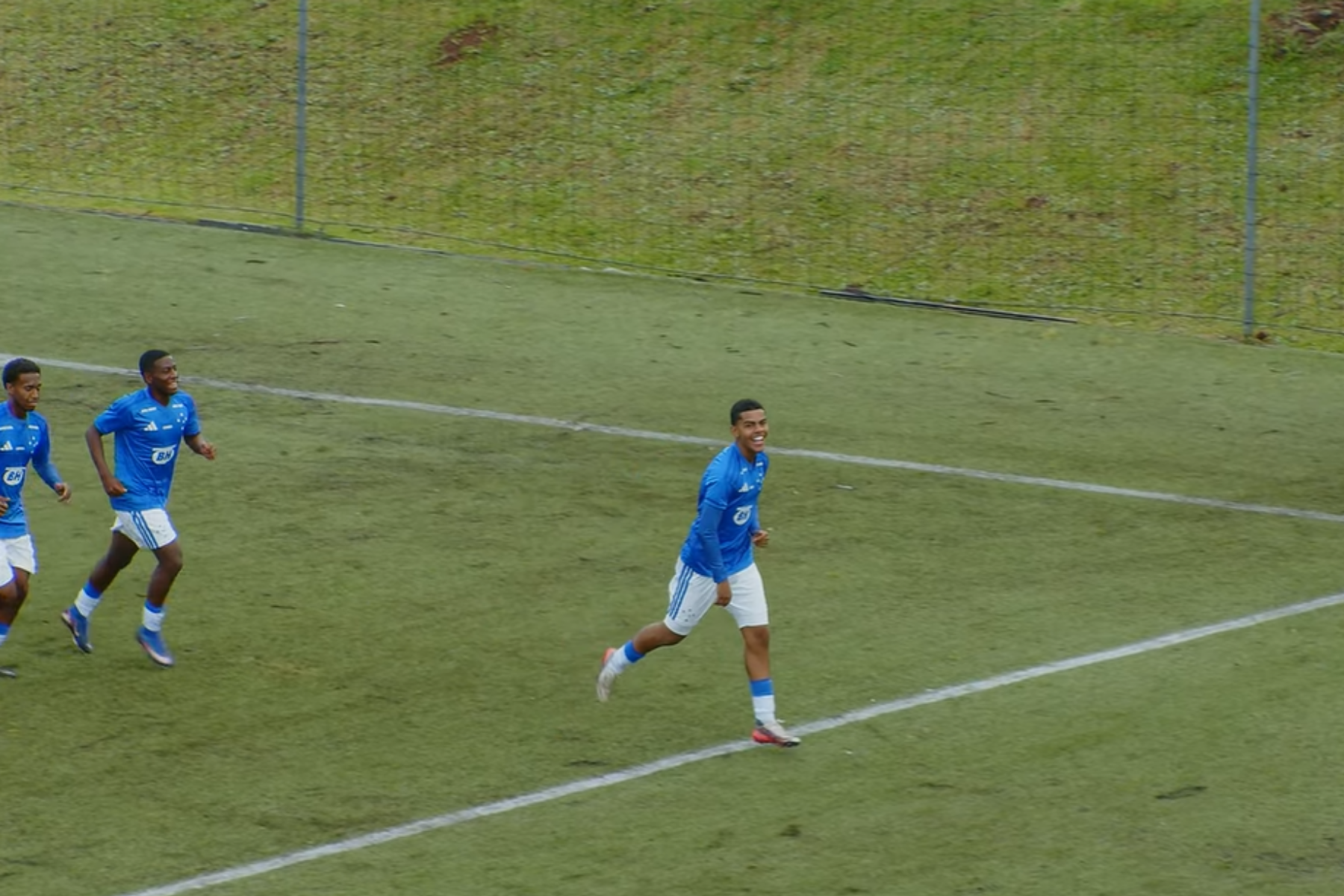 Já classificado, Cruzeiro vira e acaba com sonho do Athletico-PR no Brasileiro Sub-17