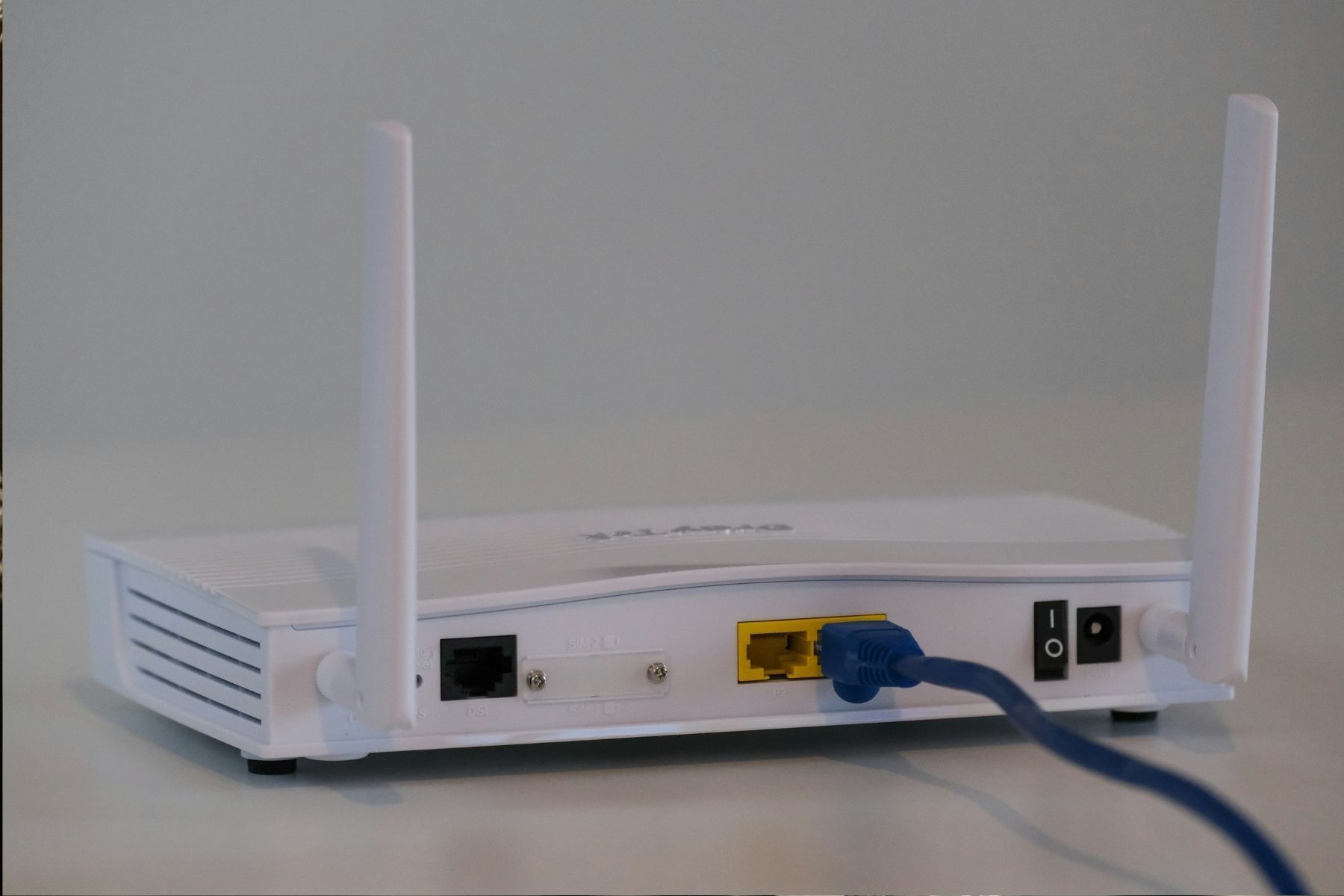 Colocar uma moeda em cima do roteador de Wi Fi: para que serve e por que é recomendado