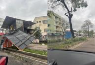 Ipatinga, no Vale do Aço, amanhece com rastro de destruição após tempestade