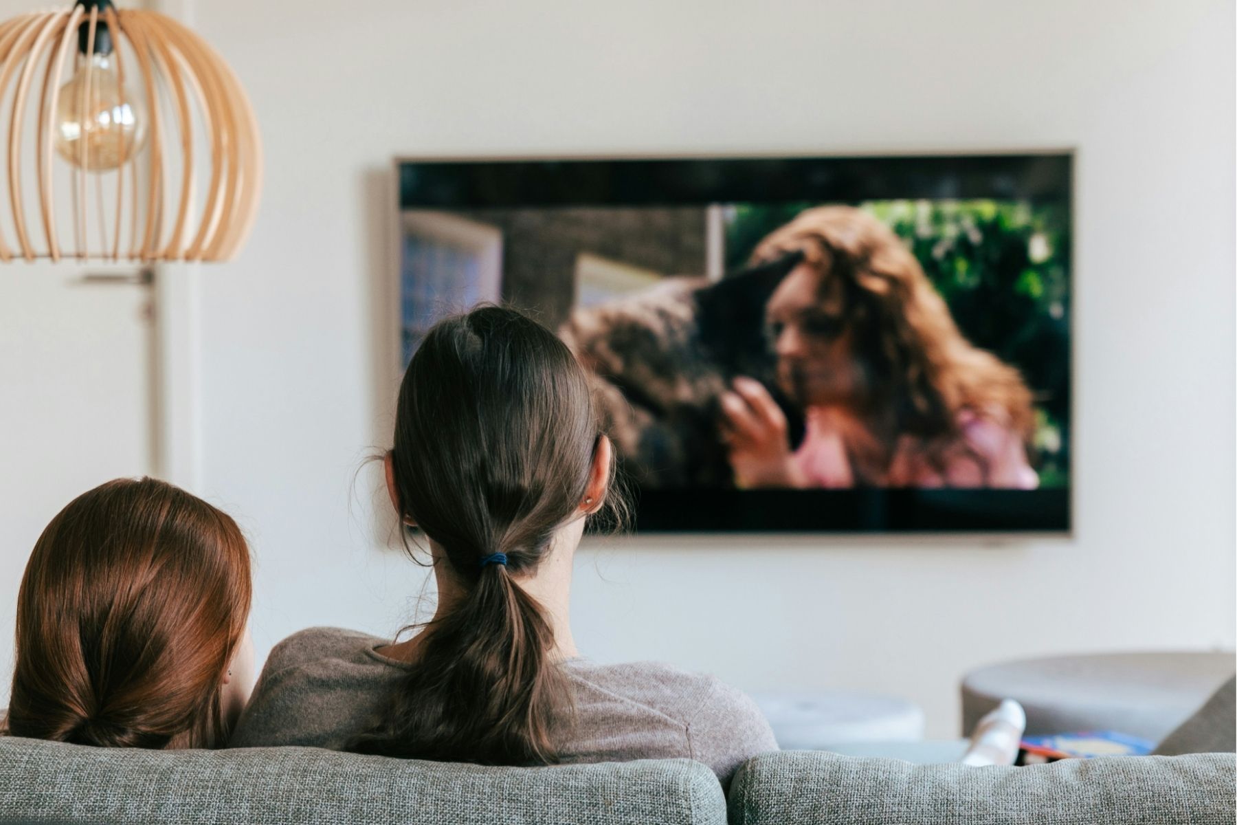 Os psicólogos concordam: assistir a filmes ou séries que já vimos não é sinal de memória ruim