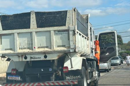 Mutirões contra a dengue retiram quase 300 toneladas de possíveis criadouros em BH