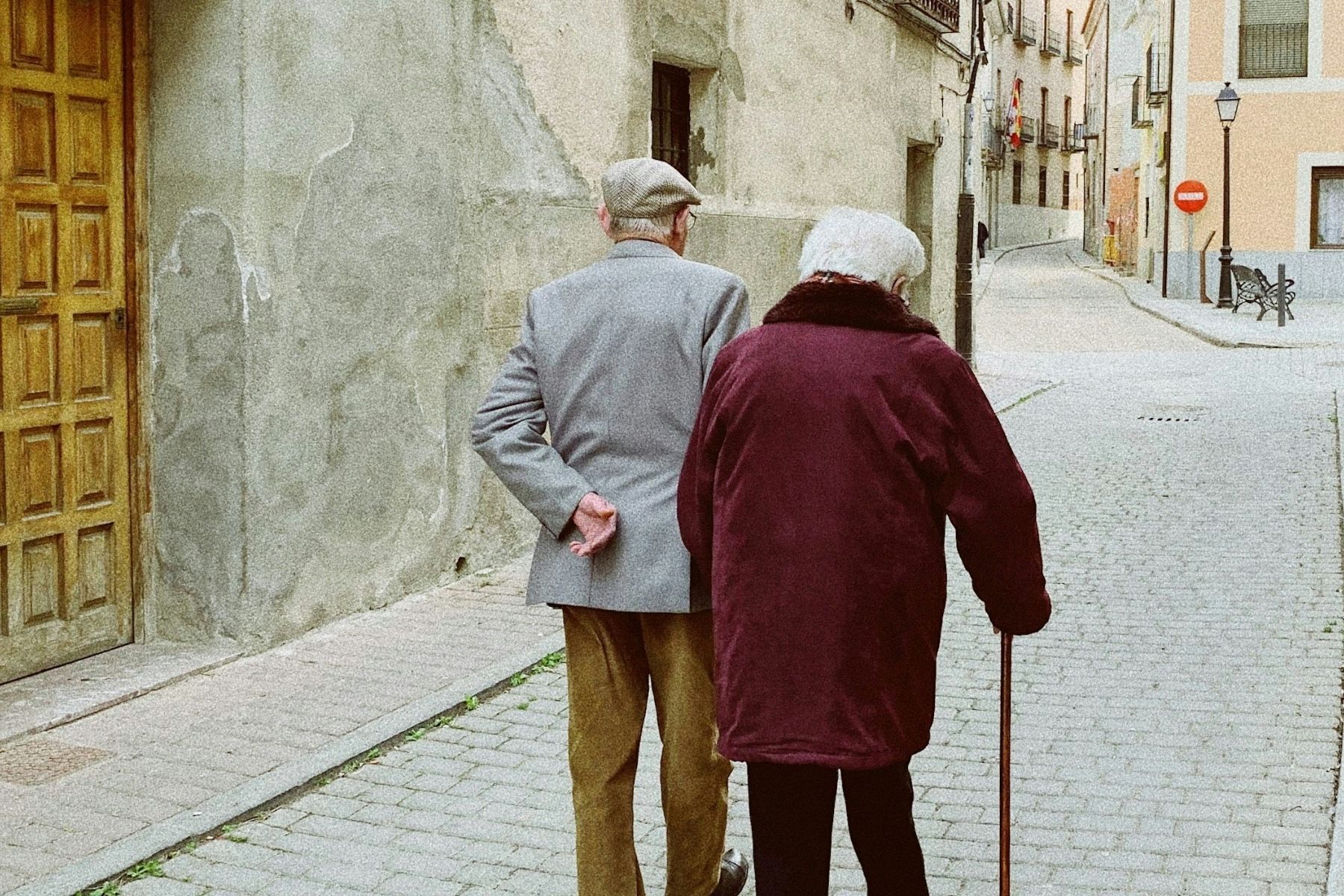 Harvard explica a razão perfeitamente lógica pela qual os 'boomers' insistem em usar reticências em mensagens de texto