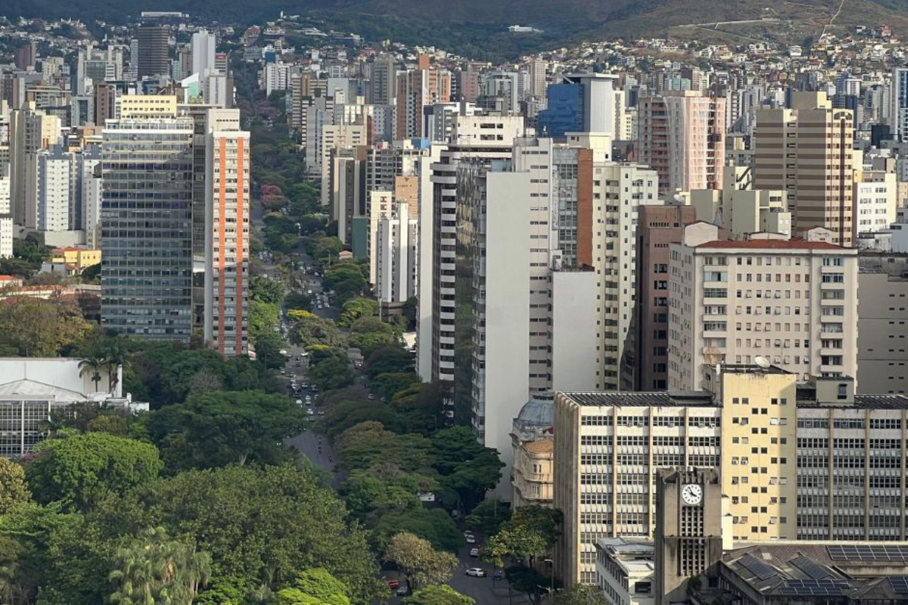 Aluguel em Belo Horizonte sobe em agosto e chega a R$ 50 por metro quadrado