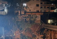 Defesa Civil interdita casas após risco de desabamento em rua de Nova Lima