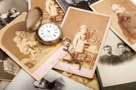 As lembranças da adolescência não são apenas flashes de um tempo que passou — são os alicerces neurobiológicos que definem como percebemos nossa própria história