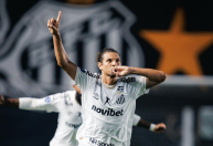 Atlético é dominado, perde para o Santos e se complica nas quartas da Sul-Americana