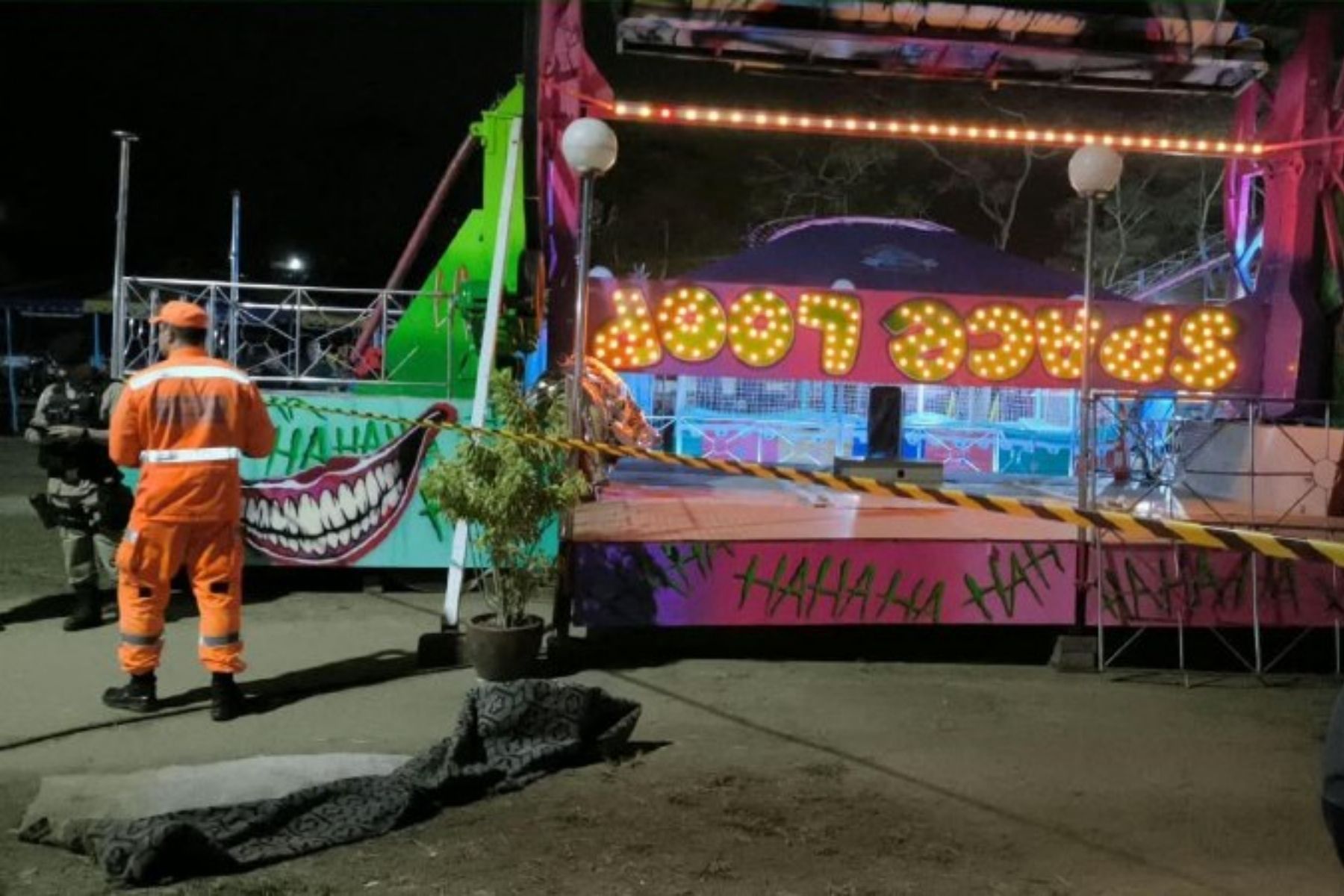 Criança de 11 anos morre ao ser atingida por brinquedo em parque de diversão