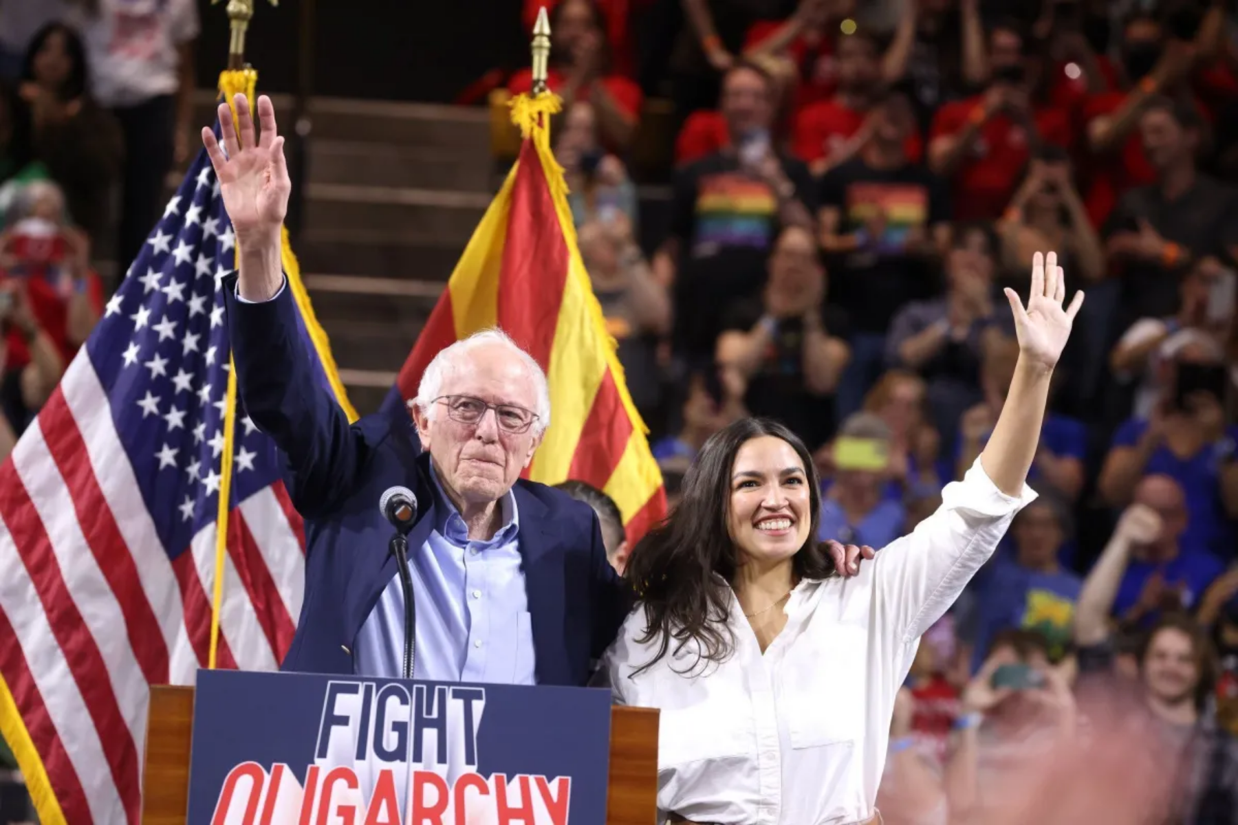 Bernie Sanders e 30 deputados dos EUA acusam Trump de interferir nas eleições do Brasil