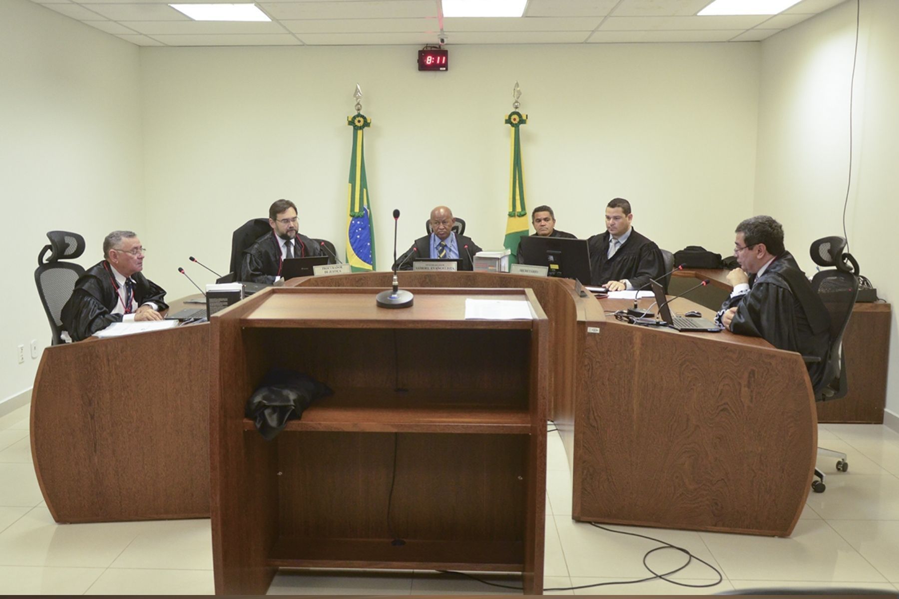 Acusado de divulgar fotos e vídeos para desmoralizar vítima é condenado a prisão e indenização no Acre
