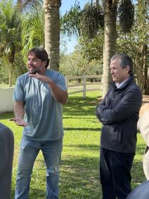 Ministro conhece produção de azeites premiados no Rio Grande do Sul