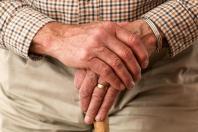 Psicologia confirma vantagem emocional única de quem cresceu entre 1945 e 1965
