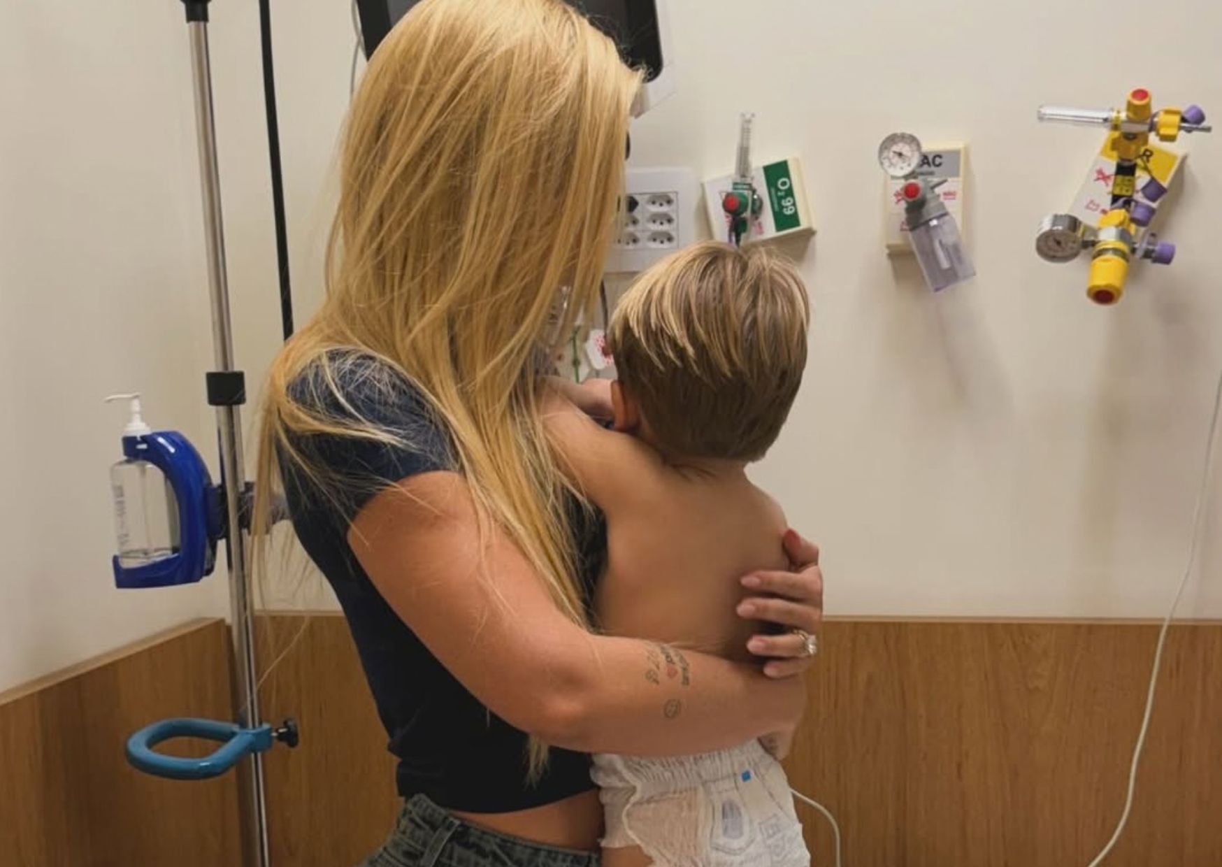 Filho de Virginia Fonseca e Zé Felipe sofre acidente e vai para o hospital