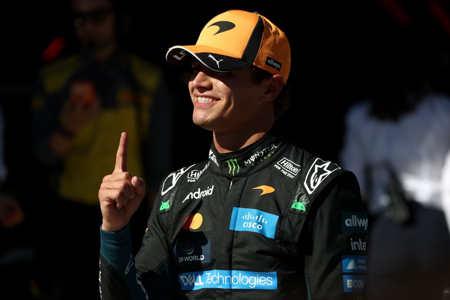 Norris desbanca Antonelli e crava pole na Espanha; Bortoleto é o 12°