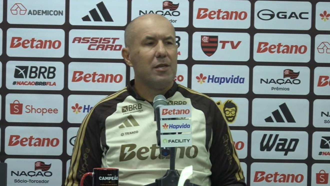 Jardim é direto sobre reclamação de Pedro em substituição: 'No Flamengo tudo é caso'
