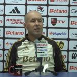 Jardim é direto sobre reclamação de Pedro em substituição: 'No Flamengo tudo é caso'