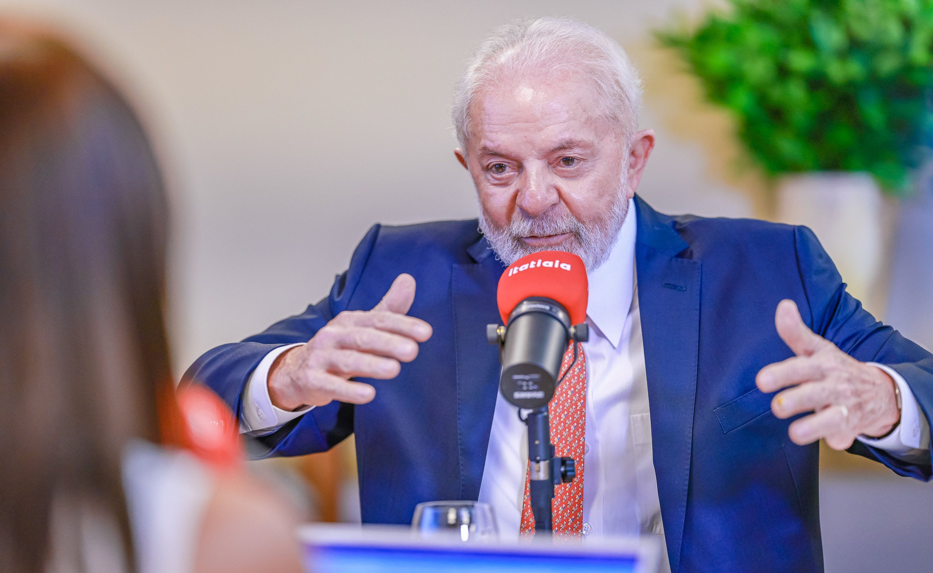 Lula diz que Cleitinho é bom com internet, mas é 'pouco prático' com administração