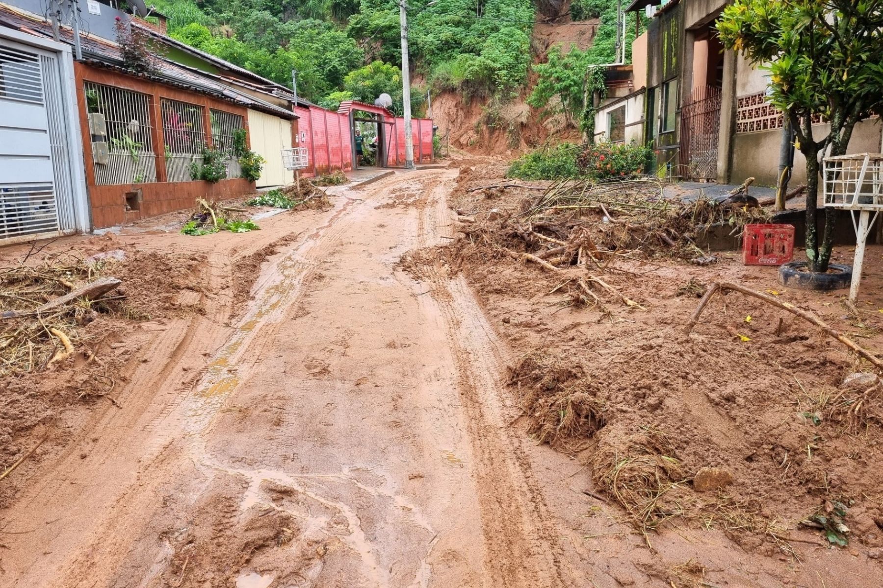 Justiça cobra de Ipatinga relatório sobre obras contra enchentes e deslizamentos