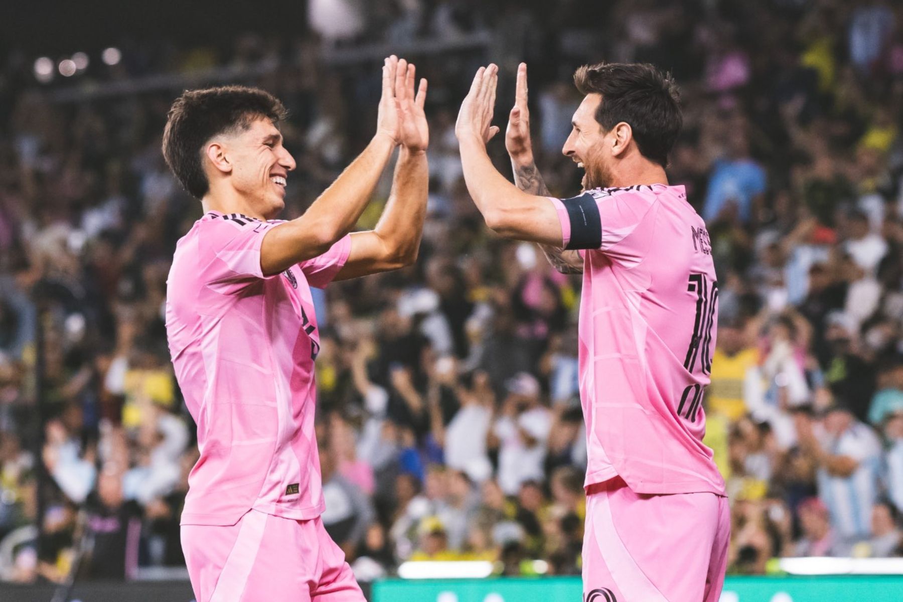Messi marca golaço, mas Inter Miami sofre gol no fim e perde para Columbus Crew na MLS