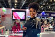 Ex-BBB Natália Deodato volta a trabalhar como manicure em Belo Horizonte