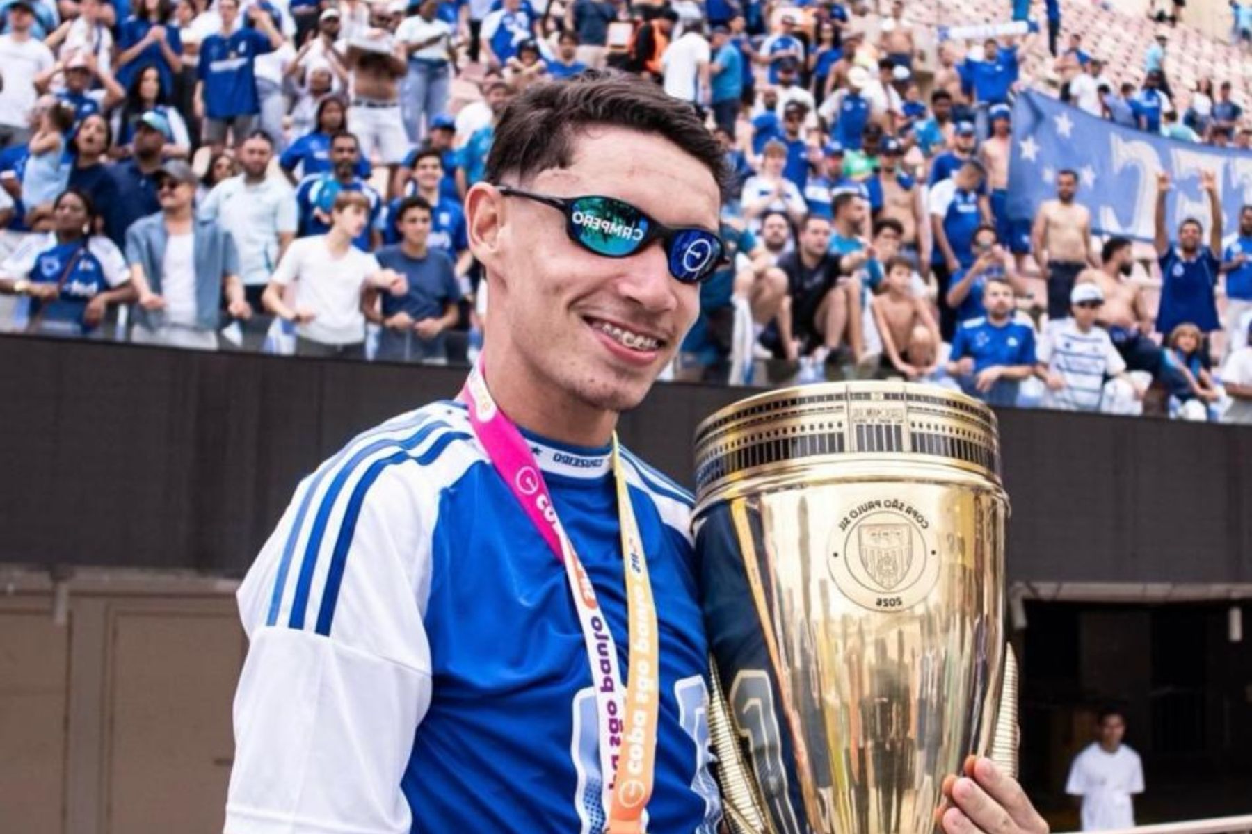 Jovem deixa o Cruzeiro e assina com o Palmeiras com multa de R$ 592 milhões