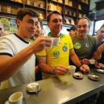 Curado da Covid-19, Flávio Roscoe se encontra com Flávio Bolsonaro em Minas