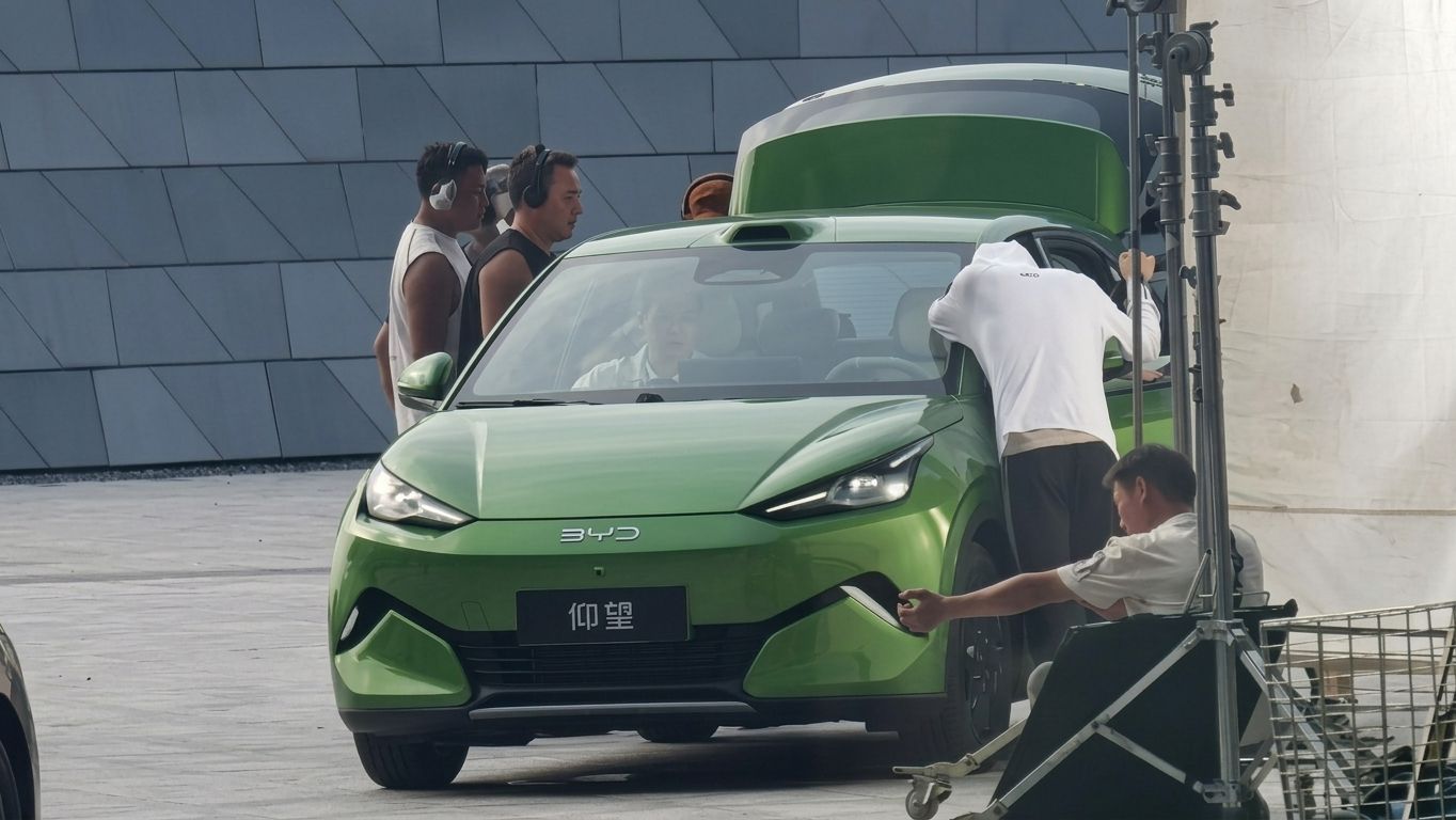 Novo BYD Dolphin Mini é flagrado antes do lançamento; veja detalhes
