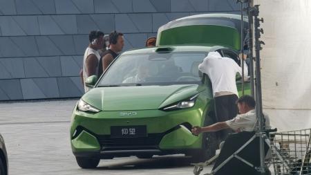 Flagra novo BYD Dolphin Mini