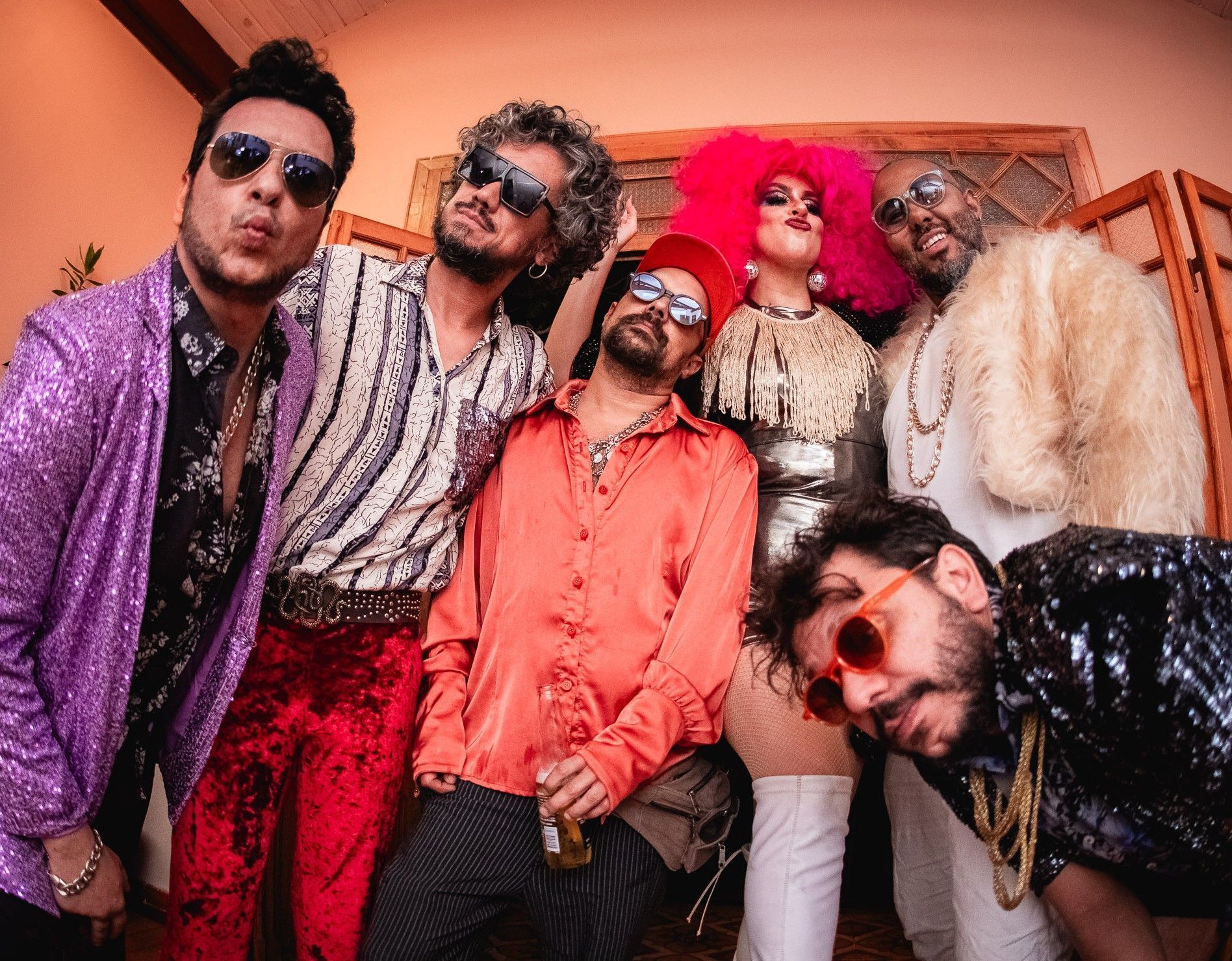 Macacos Cine Fest estreia com cinco dias de cinema, música e homenagens em Nova Lima