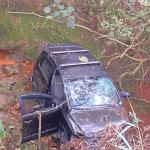 Idoso morre após carro despencar em ribanceira em Bom Jardim de Minas