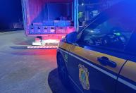 Caminhoneiro é preso com mais de 2 mil litros de bebida adulterada em Muriaé