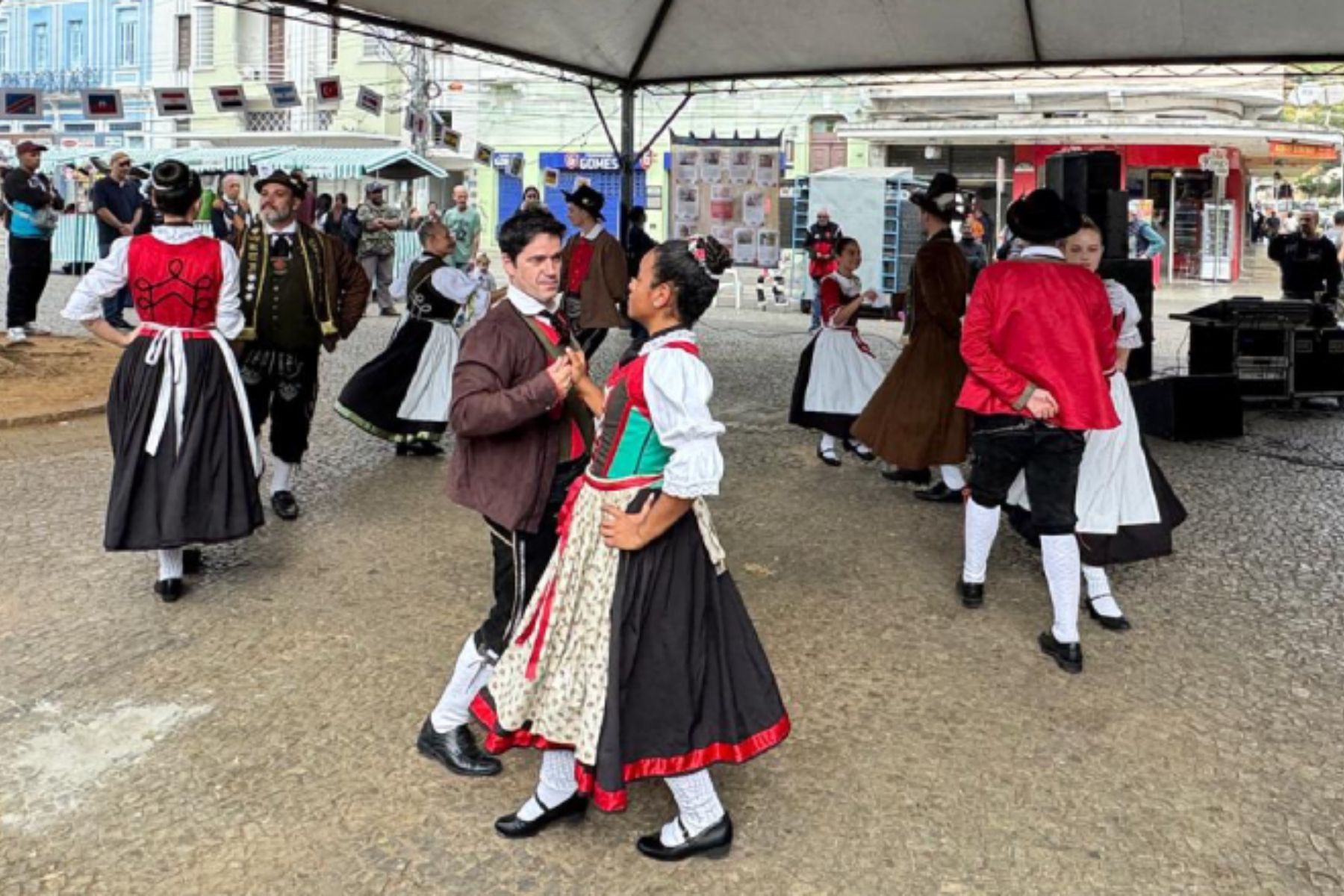 Feira da Diversidade Religiosa e Feira de Migrantes e Refugiados em Juiz de Fora