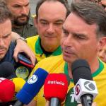 Flávio Bolsonaro cumpre agenda em JF e refaz trajeto de atentado sofrido pelo pai em 2018