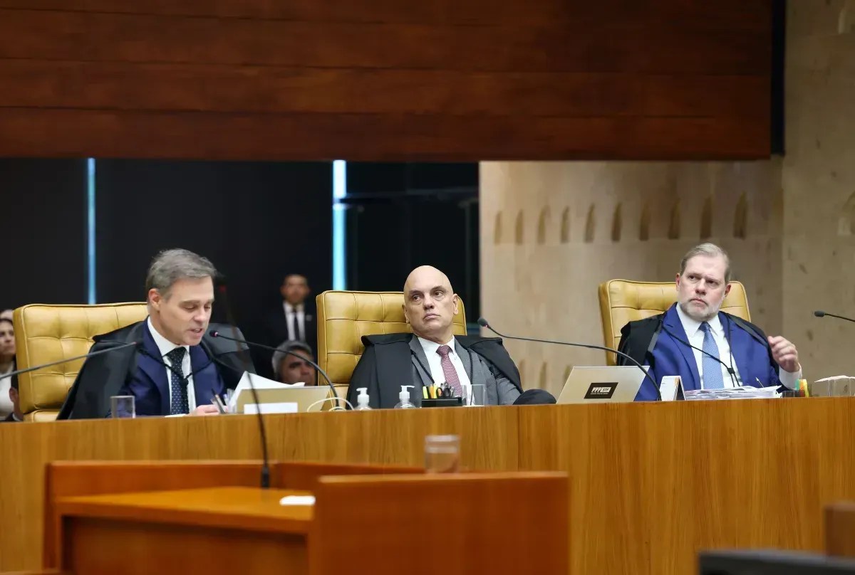Pedido de vista de Dino pode adiar julgamento sobre Moraes no STF até dezembro