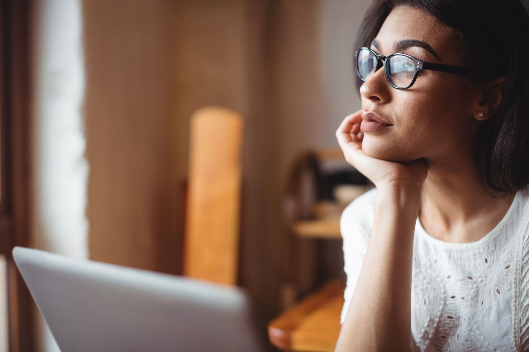 Três formas de pensar que revelam por que pessoas inteligentes enxergam o mundo de outro jeito