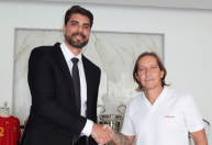 North surpreende e anuncia Míchel Salgado, ex-Real Madrid, como novo técnico
