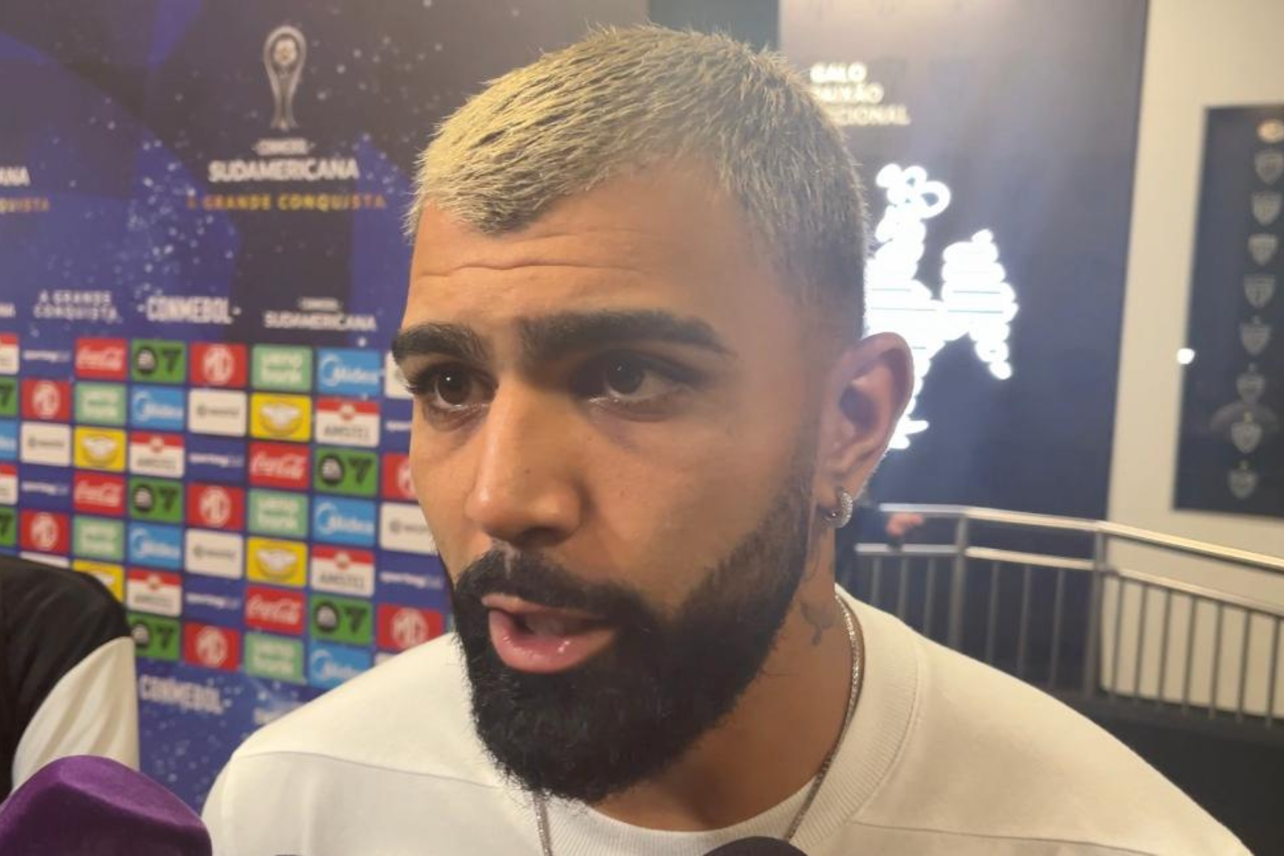 'Acreditava muito que seríamos campeões', diz Gabigol após eliminação do Santos