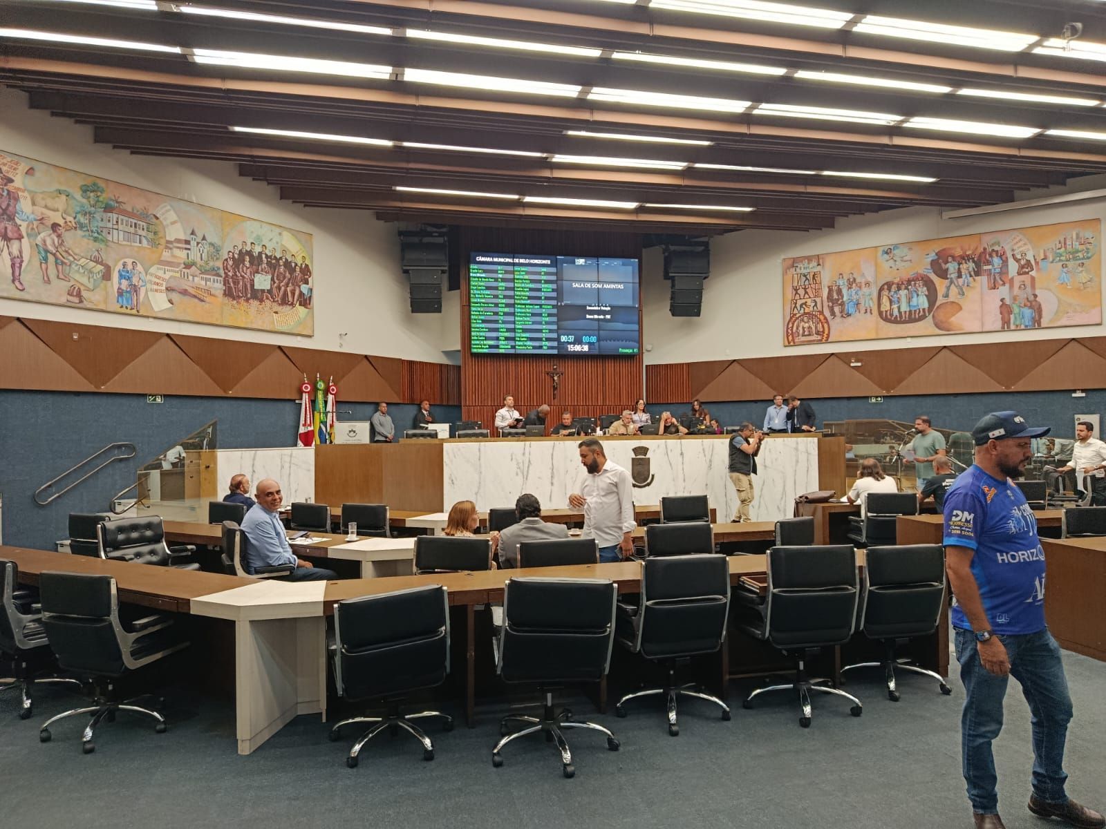 Câmara aprova reajuste de 4,11% para servidores públicos de BH