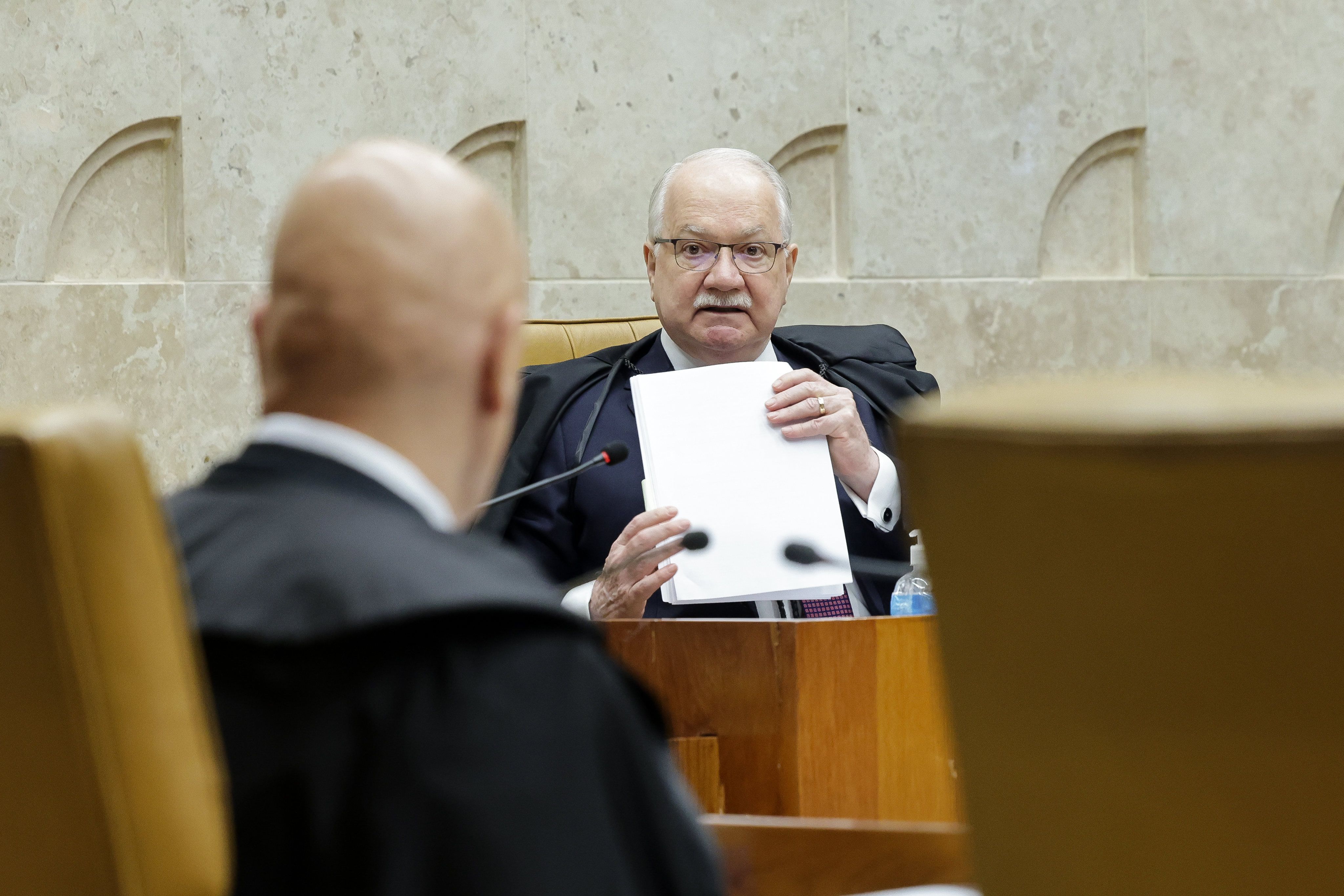 Fachin concentra casos de Moraes, Master e INSS; entenda a decisão