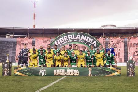 Uberlândia e Mirassol disputaram um amistoso no Parque do Sabiá